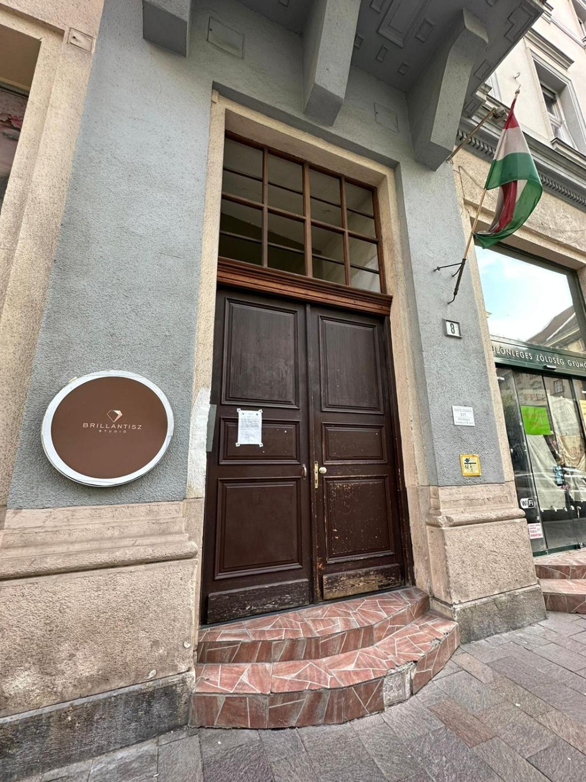 Chocolate In The Hearth Of Budapest — Photos 1